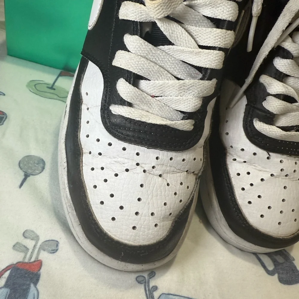 Nike Black Mesh Sneakers - Picture 5 of 10